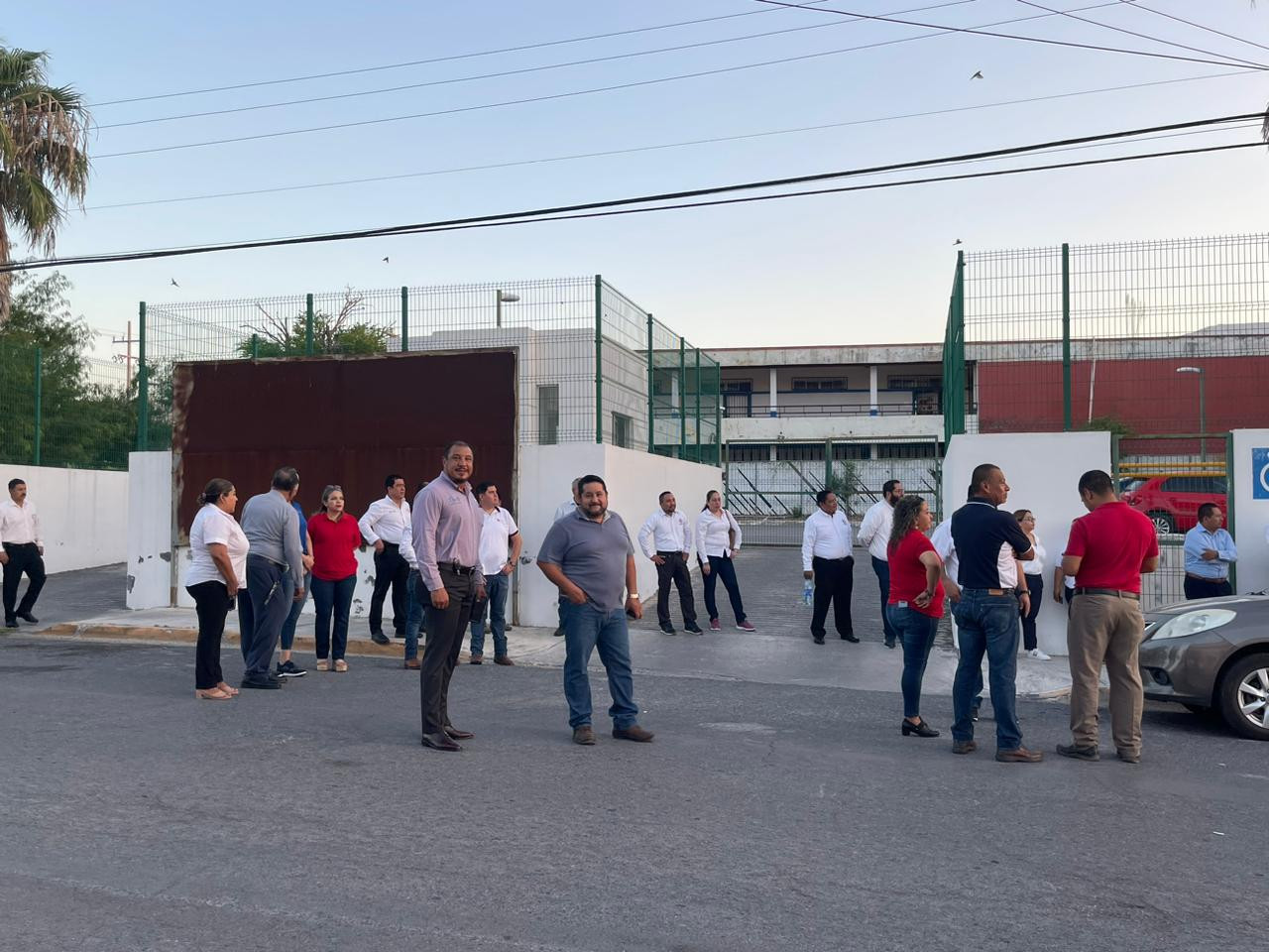 Toma SNTE instalaciones del CREDE; exigen pagos