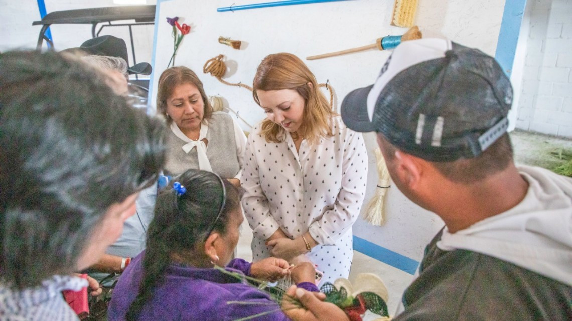 Mariana Gómez se reúne con familias del altiplano tamaulipeco