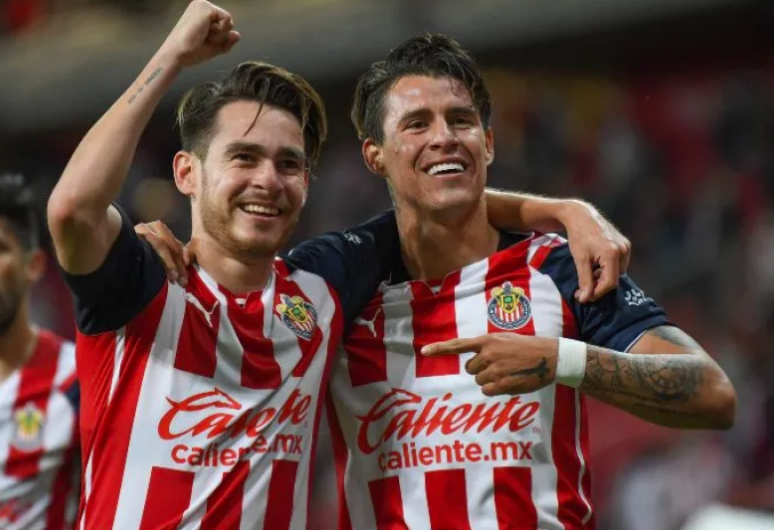 Chivas vence por la mínima al Pachuca