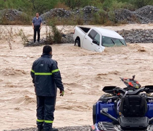 ‘Fernand’ ocasiona caos e inundaciones en Monterrey