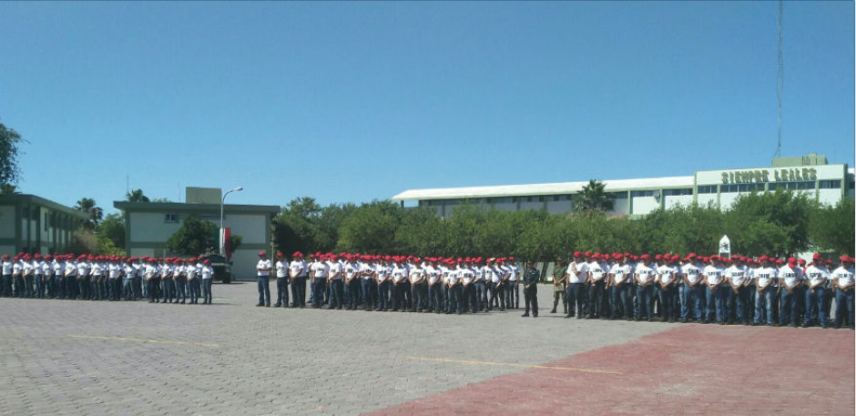 Clase 98 del SMN toma protesta
