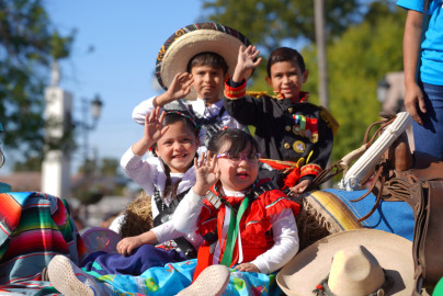 Celebran el 114 aniversario de la Revolución Mexicana con uno de los desfiles más numerosos 