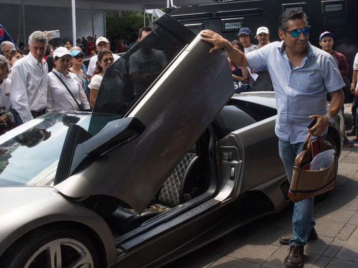 Subasta en Los Pinos recauda 28 millones para municipios de Oaxaca