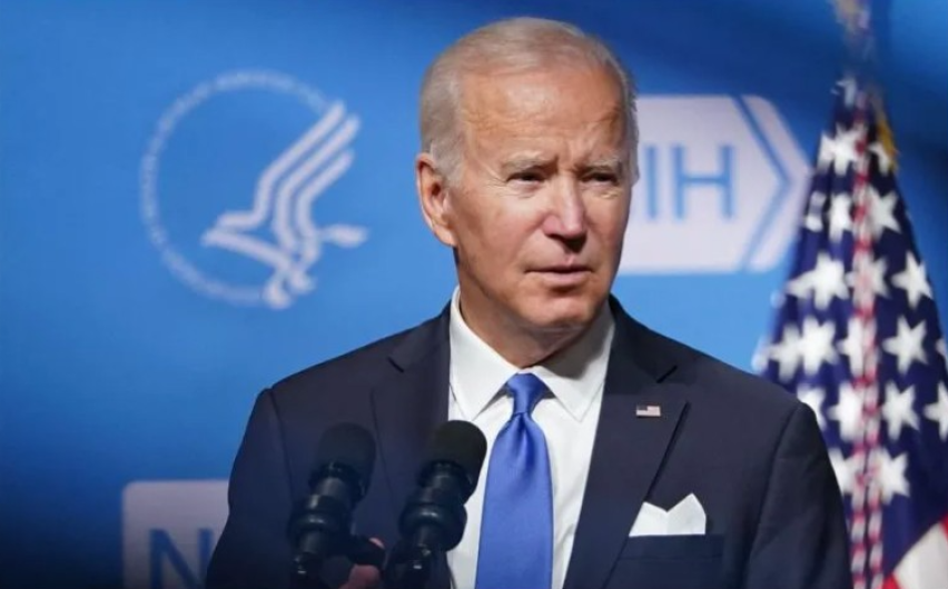 Anuncia EU medidas anti COVID tras llegada de Ómicron 