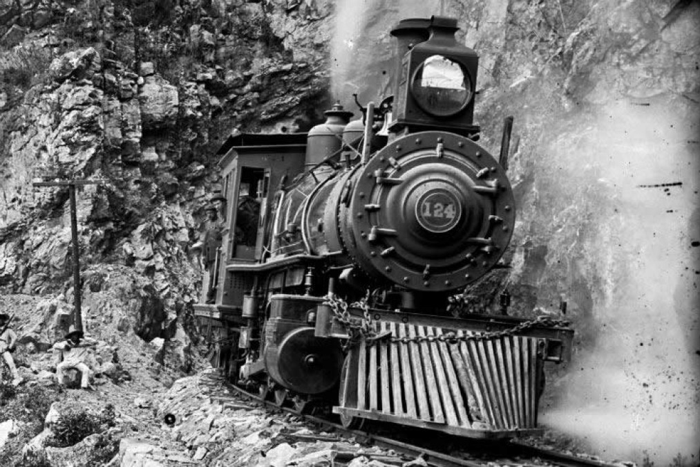 México celebra el Día del Ferrocarrilero en honor a JGC