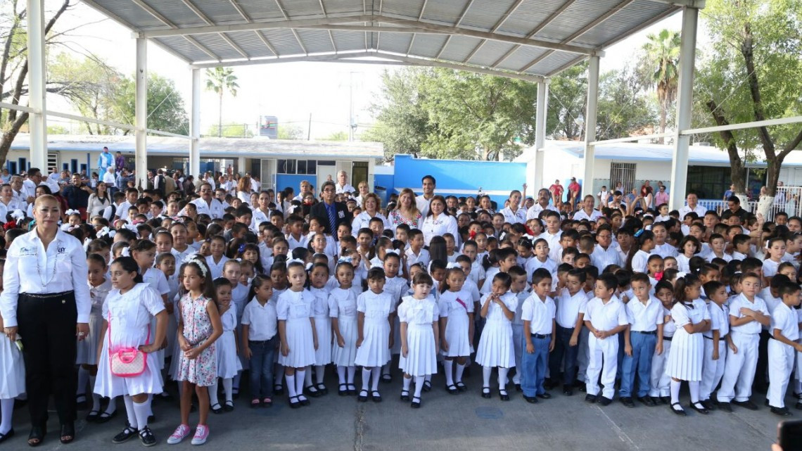 Maki Ortiz inaugura Ciclo Escolar 2017-2018