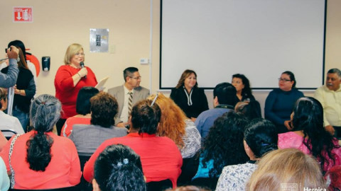 Inician conferencias “De la Idea a tu Negocio”