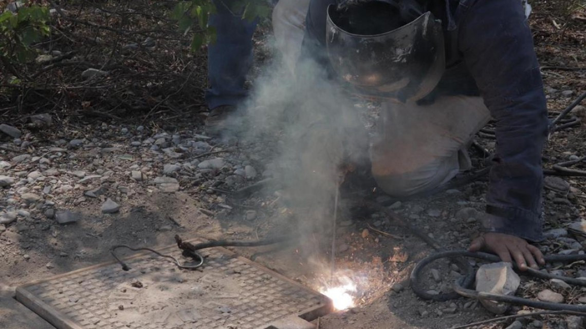 Destruye COMAPA 35 tomas clandestinas de agua 