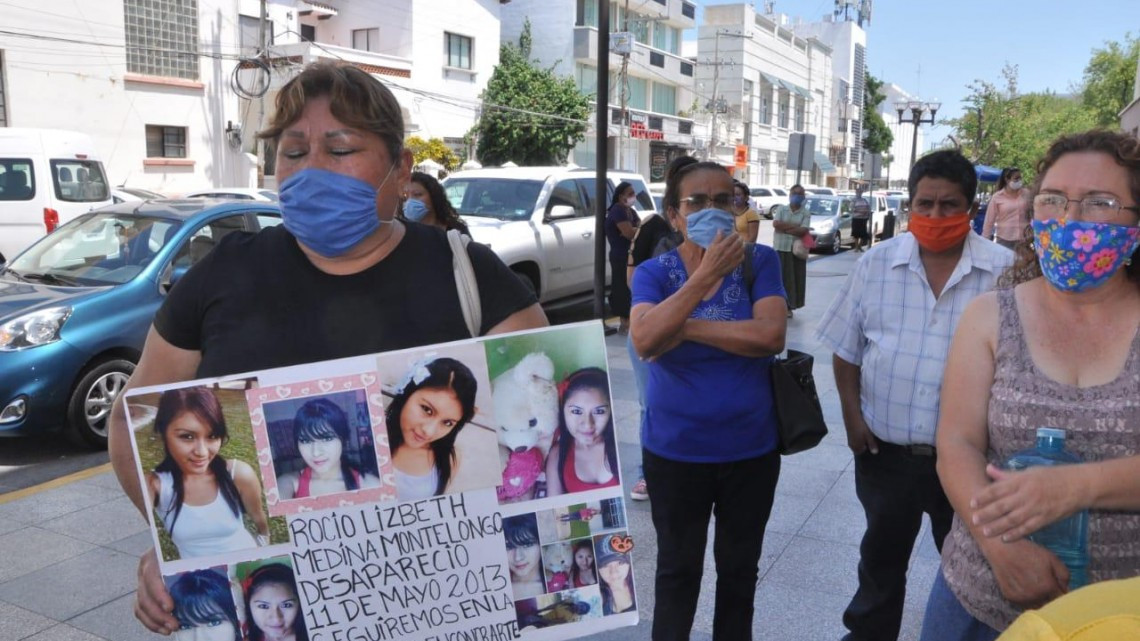 Se suman colectivos de familiares de desaparecidos para pedir apoyos y pago de becas