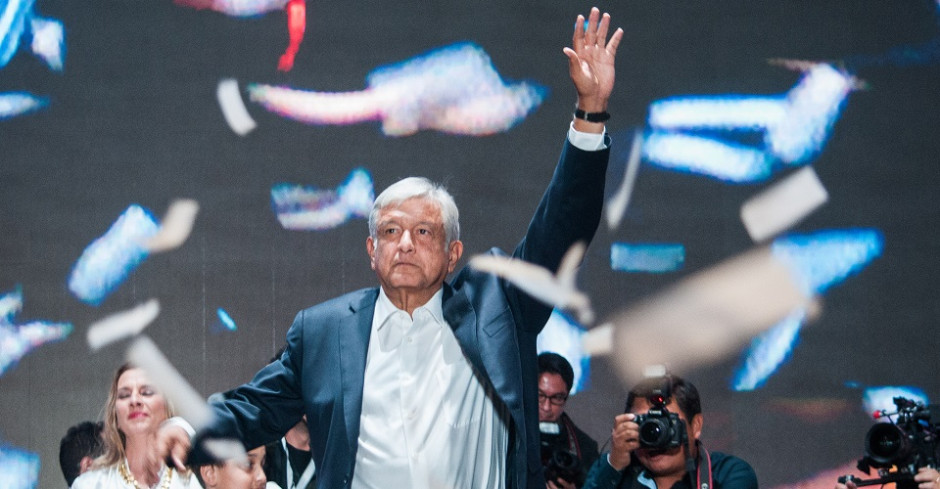 Envían invitaciones para toma de posesión de AMLO