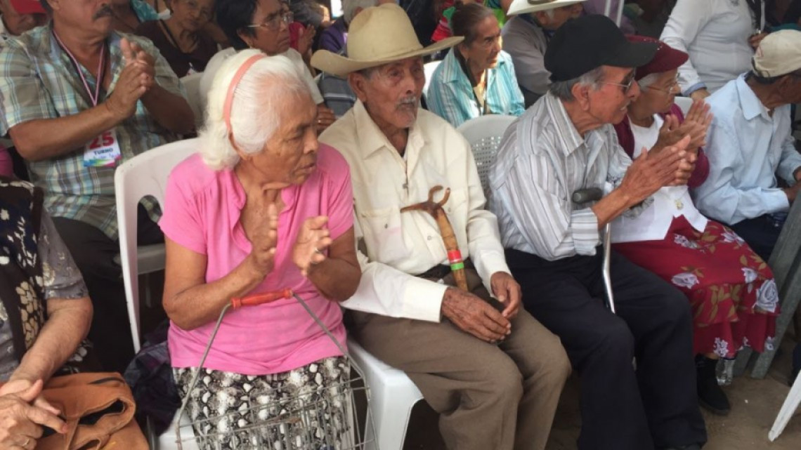 Mejoran programas de apoyo a adultos mayores