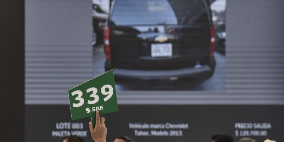 Gobierno hará  nueva subasta de vehículos de lujo