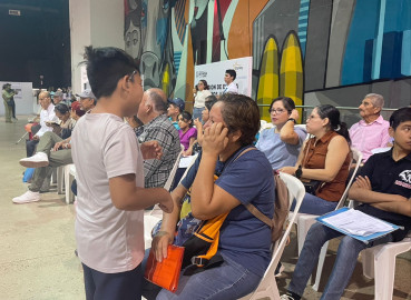 Campaña "Oigamos Juntos" beneficia a 150 personas con aparatos auditivos