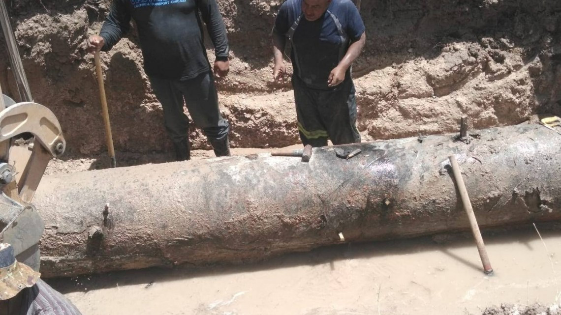 Repara COMAPA maniful en estación de Jarachina Norte