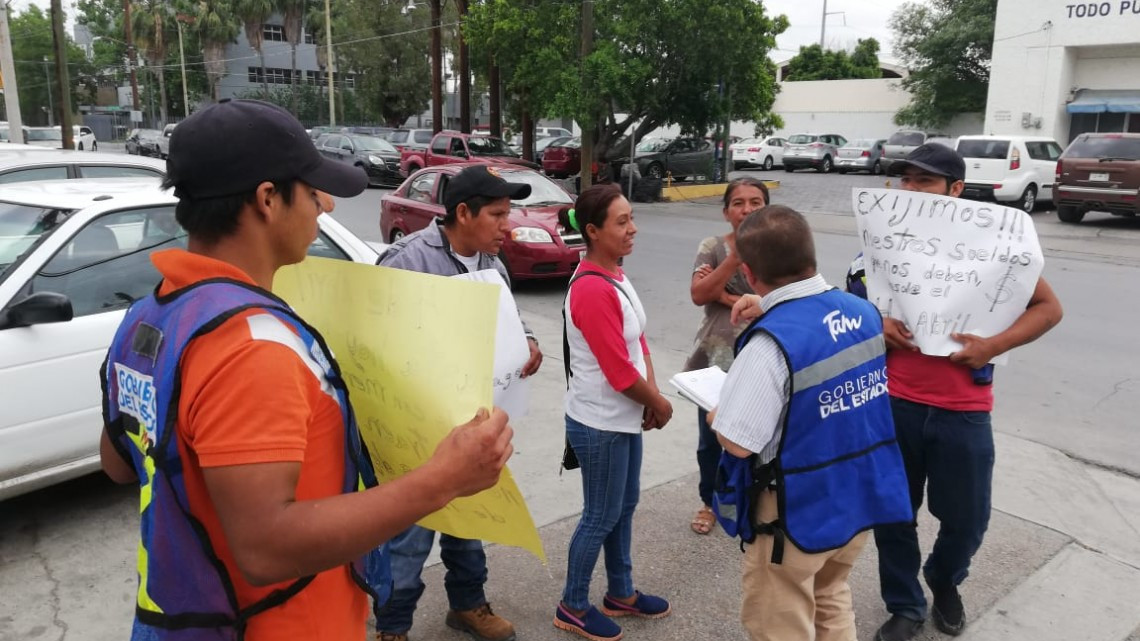 Tardan en pagar a jornaleros