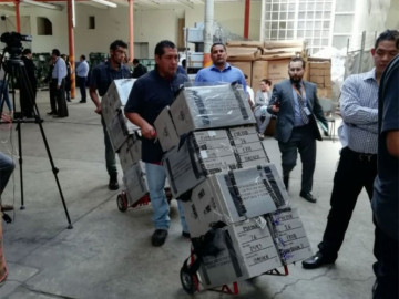 Trasladan paquetes de elección a gobernador a CDMX