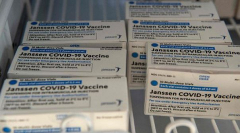Recomienda EU suspensión de la vacuna Janssen tras detección de 6 casos de trombosis