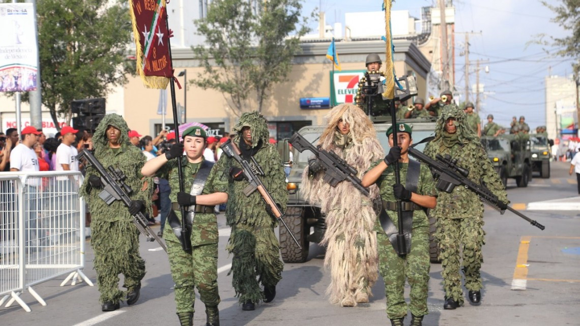 Conmemora Municipio con desfile 207 años de la Independencia de México