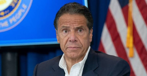 Gobernador Andrew Cuomo insiste que acusaciones de acoso sexual en su contra son falsas