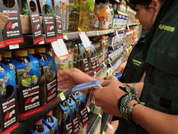 Greenpeace busca concientizar sobre uso de plásticos