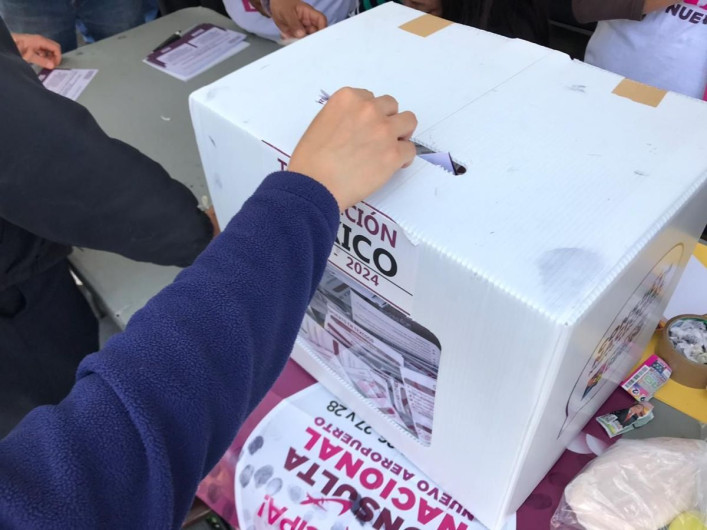 Más de 712 mil votantes en consulta sobre el Aeropuerto