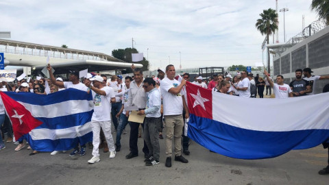 Migrantes Cubanos realizan 'Marcha por la Paz'