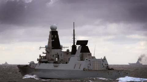  Reino Unido envía buque de guerra al Golfo Pérsico