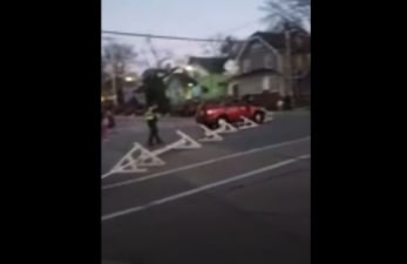 Decenas de heridos tras embestida en desfile navideño de Wisconsin