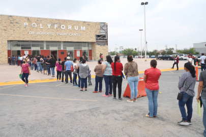 Inicia entrega de beca en Nuevo Laredo 