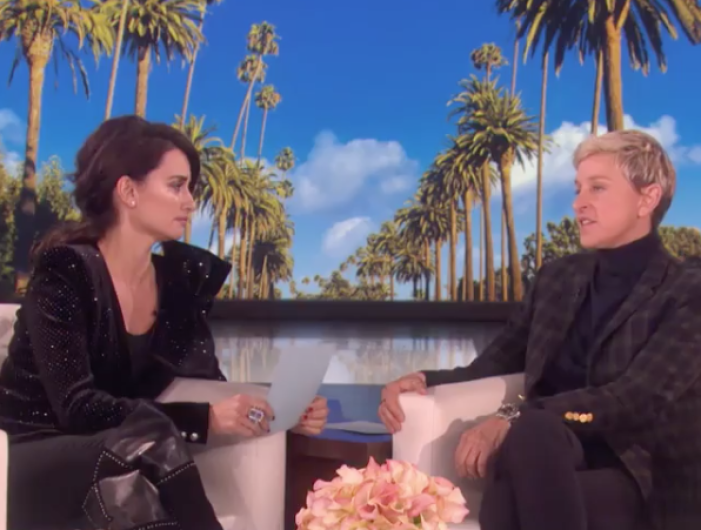 Pénelope Cruz le da clases de español a Ellen