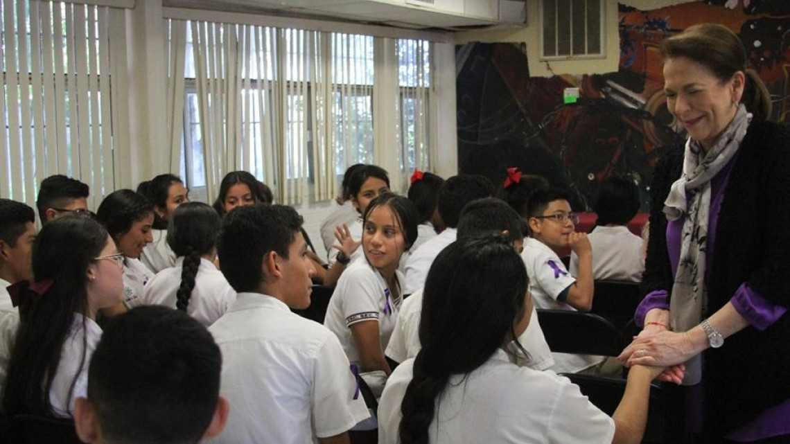 DIF Matamoros lleva programa “#AmorNoDolor a secundarias