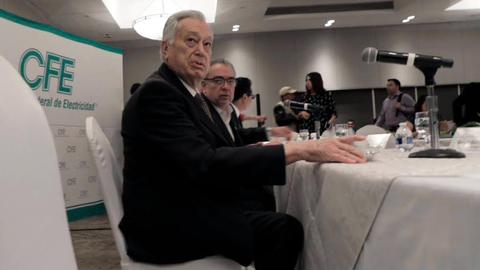 Reportaje revela 12 empresas de Bartlett no declaradas