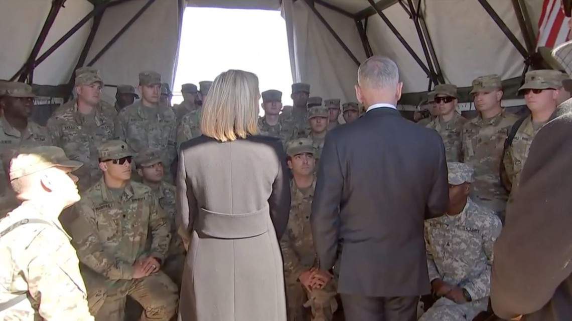 James Mattis visita a las tropas desplegadas en Texas