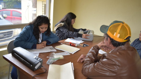 Gestionará Carlos Ulivarri apoyos para la población vulnerable