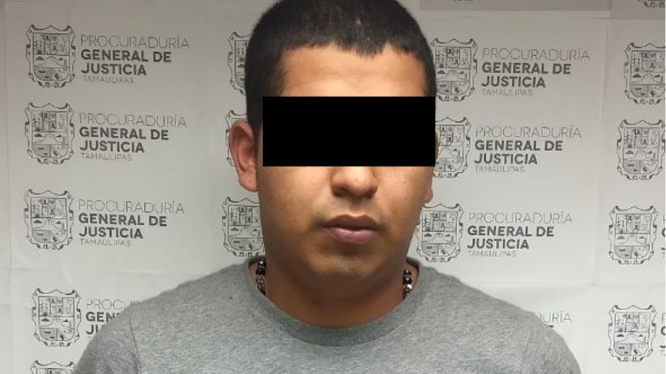 Detienen a dos ladrones de vehículos