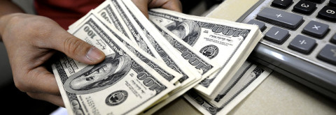 Dólar se vende en 18.75 pesos en casas de cambio