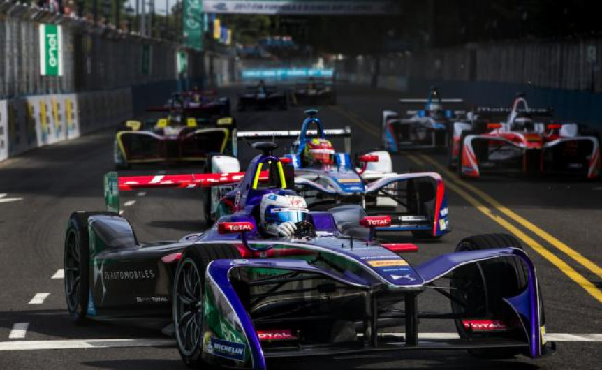 Primera victoria de la temporada para Luca Di Grassi