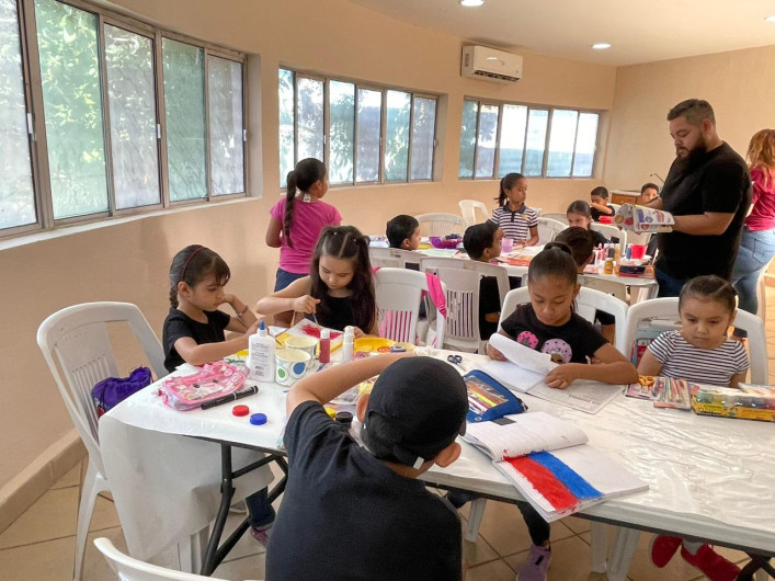 Inicia curso de verano artístico