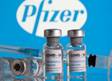 Vacuna COVID-19 de Pfizer cambia de nombre; se comercializará como Comirnaty