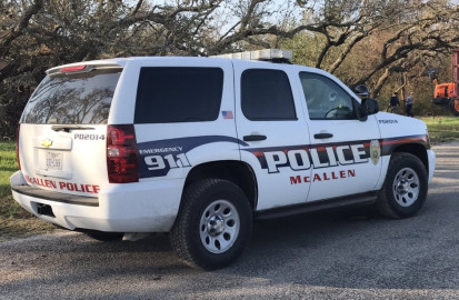 Investigan muerte de un hombre en bodega en McAllen