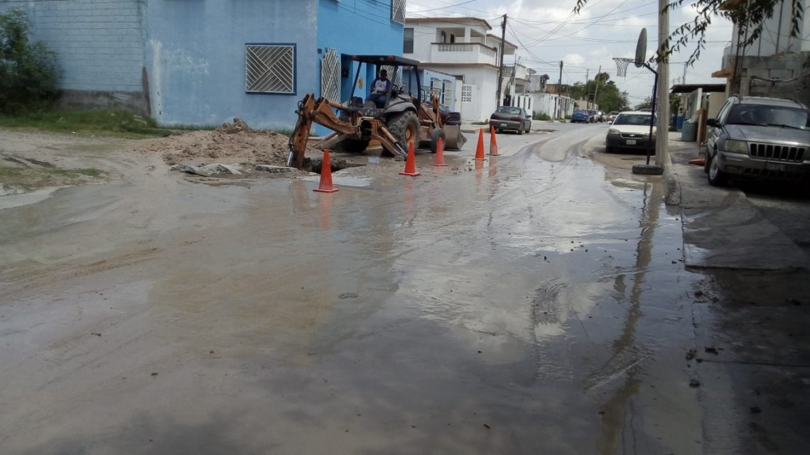 Rehabilita COMAPA línea general de agua en la colonia Hidalgo