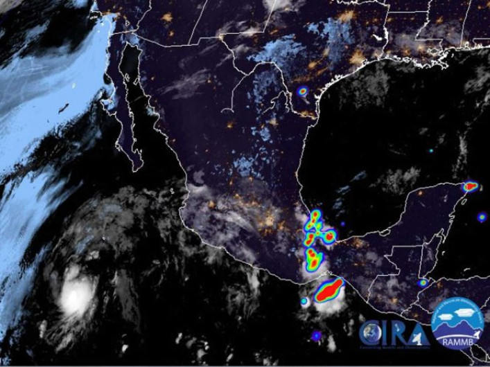 “Alvin” se aleja de México