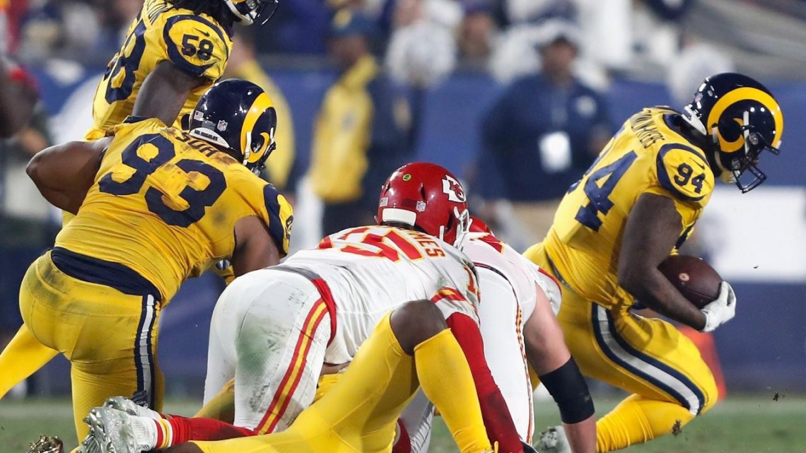 Rams vencen 54-51 a los Chiefs con récord de 105 puntos anotados