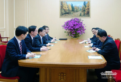 Kim Jong-Un recibe por primera vez a delegación surcoreana