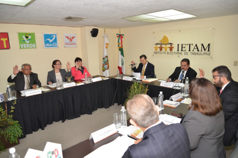 42 aspirantes cumplen con requisitos para consejero del IETAM