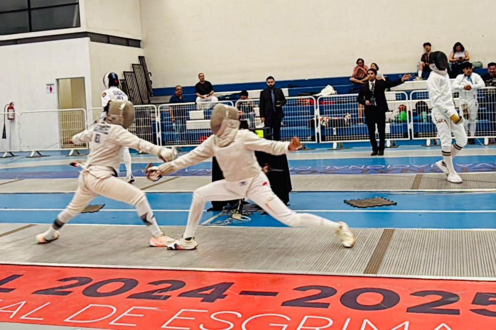Regina Pedraza, orgullo de la UAT, brilla en el nacional de esgrima 2025