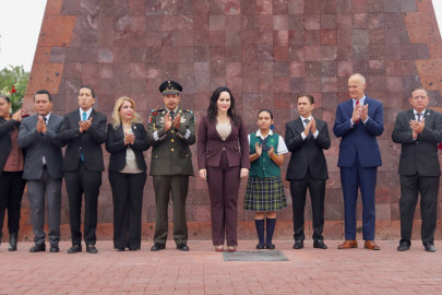 Conmemoran en ceremonia cívica 174 años de la fundación de Nuevo Laredo 
