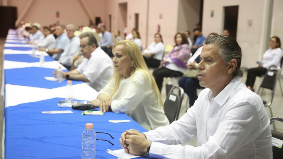 Convoca Gobernador a alcaldes a hacer frente contra coronavirus