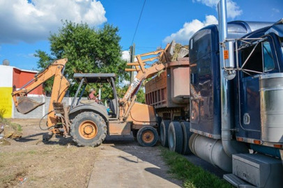 Reclaman que no dan obras a constructores de NL