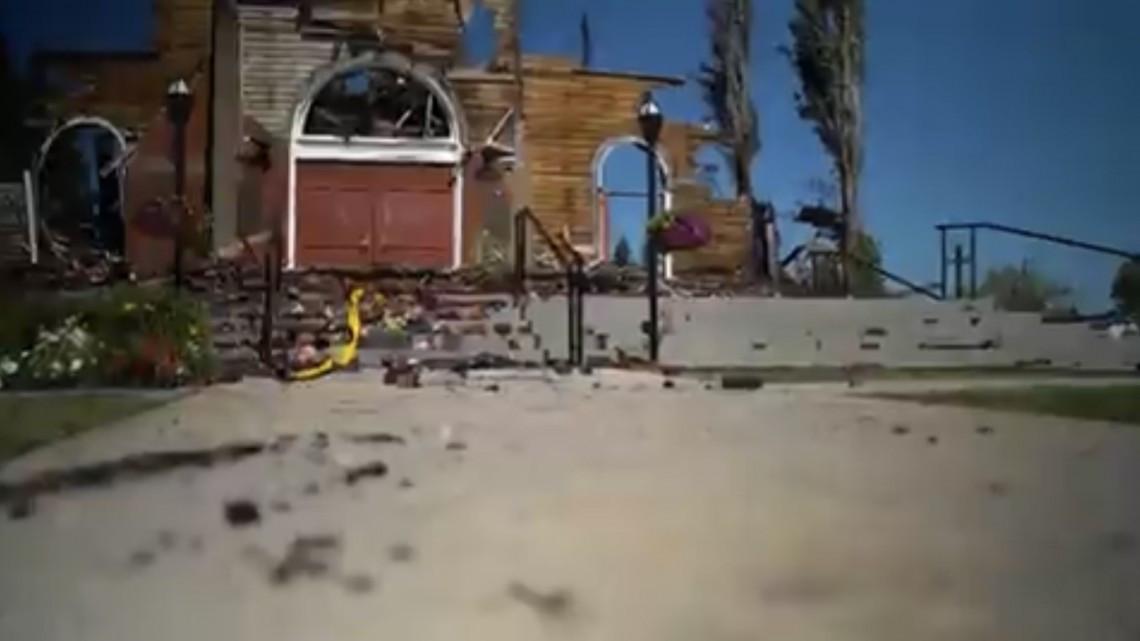 Queman Iglesias en Canadá tras el hallazgo de tumbas de niños indígenas